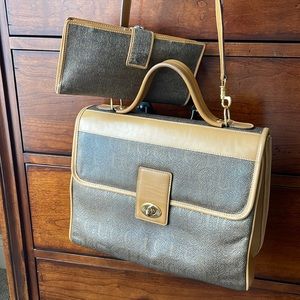 Gucci Vintage Bag and wallet. Includes dust bag.